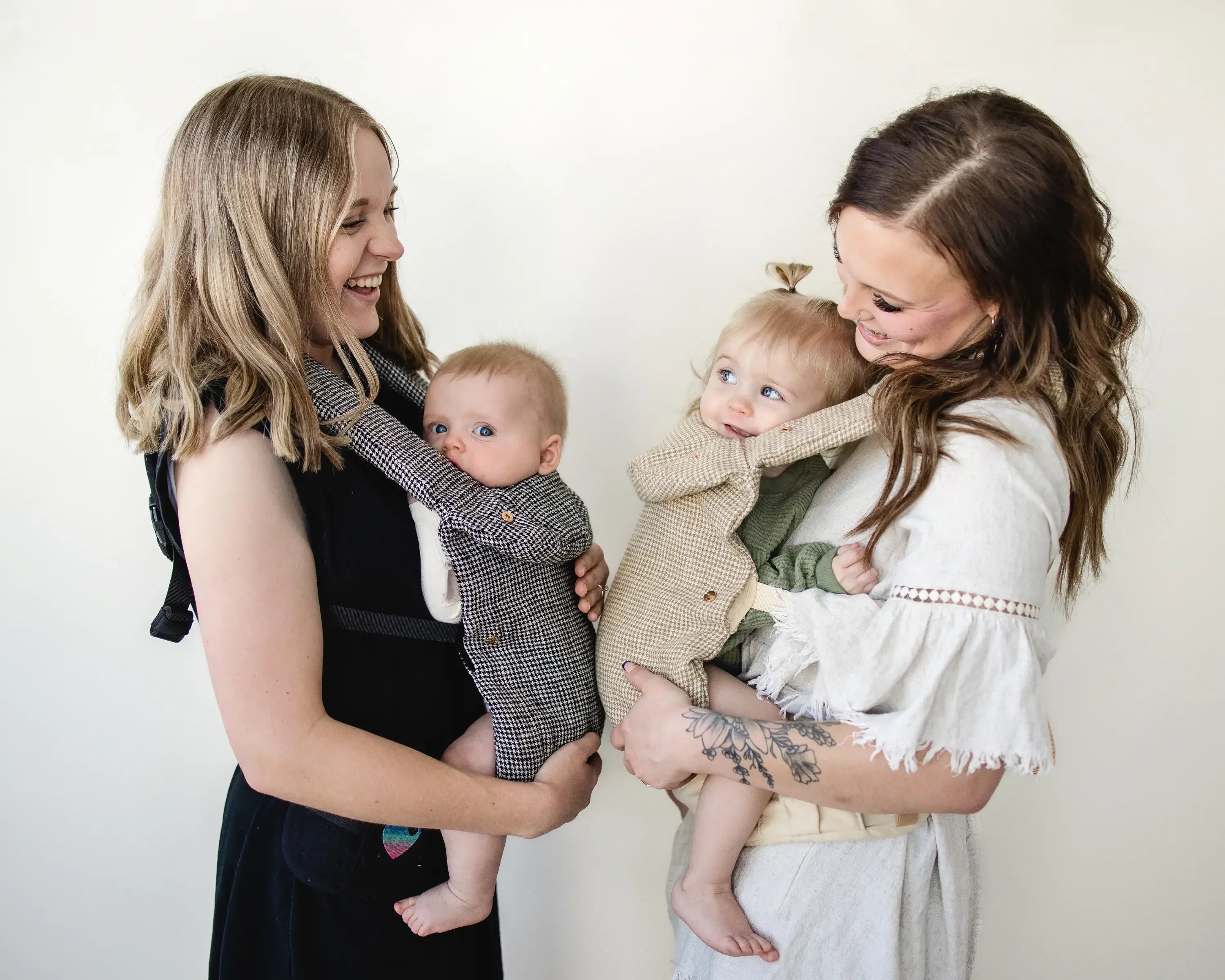 The Benefits of Babywearing for You & Your Baby